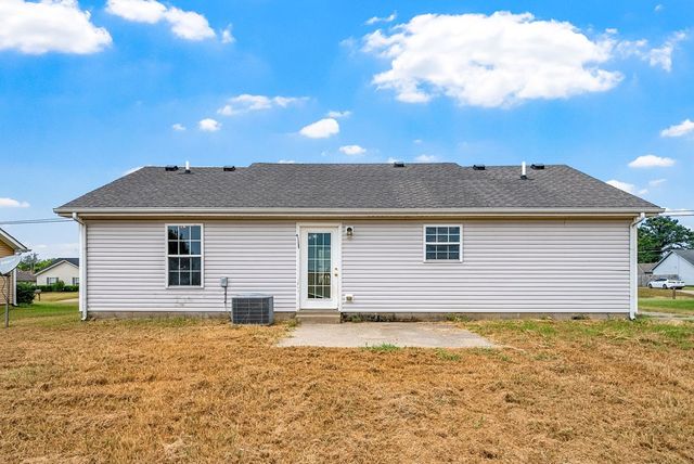 213 Bob White Trail, Oak Grove, KY 42262