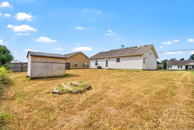 213 Bob White Trail, Oak Grove, KY 42262