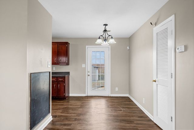 213 Bob White Trail, Oak Grove, KY 42262