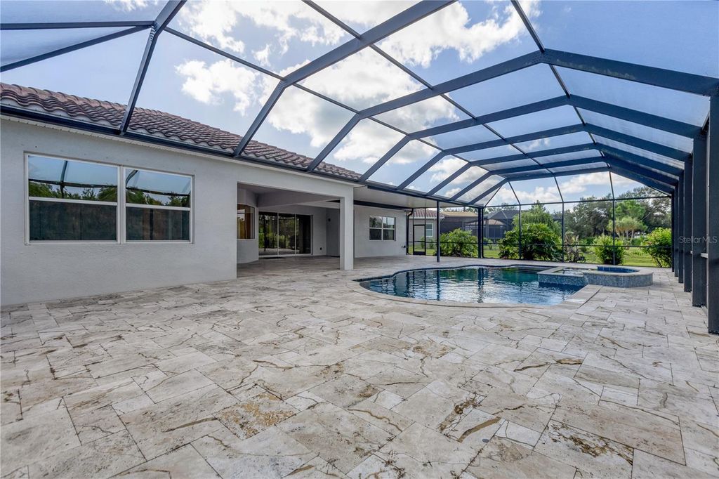 Image 26 of property listing at 614 165TH STREET E, Bradenton, FL 34212
