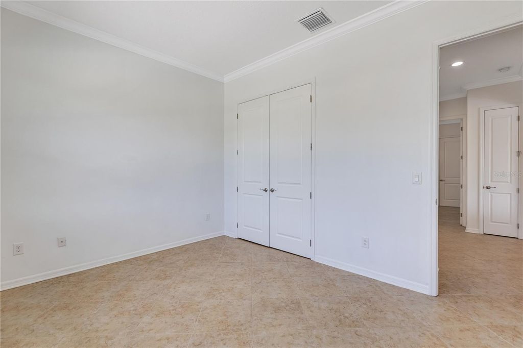 Image 27 of property listing at 614 165TH STREET E, Bradenton, FL 34212