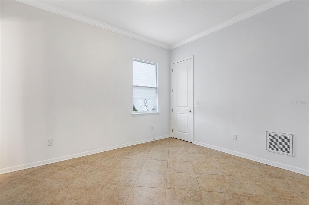Image 28 of property listing at 614 165TH STREET E, Bradenton, FL 34212