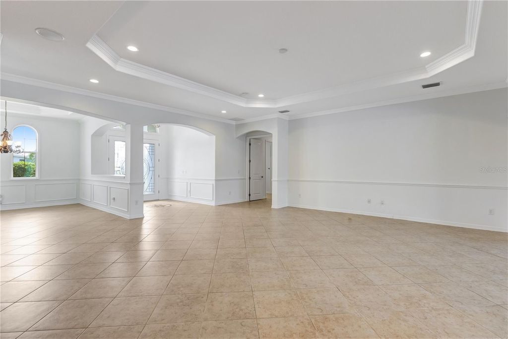 Image 29 of property listing at 614 165TH STREET E, Bradenton, FL 34212