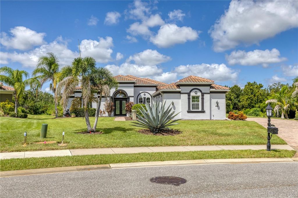 Image 5 of property listing at 614 165TH STREET E, Bradenton, FL 34212