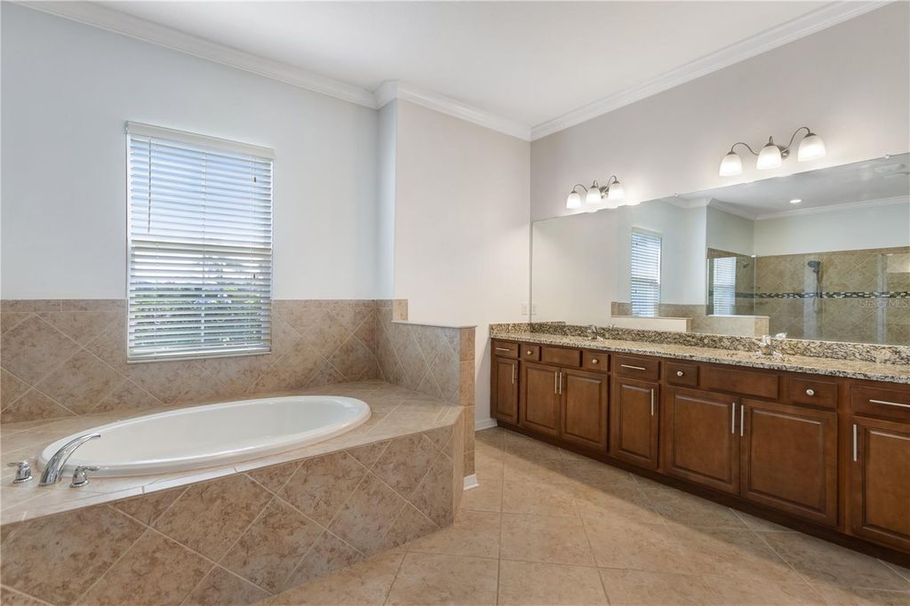 Image 41 of property listing at 614 165TH STREET E, Bradenton, FL 34212