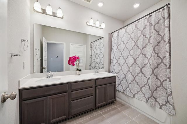 1514 Lakeline Oak Drive, Houston, TX 77084