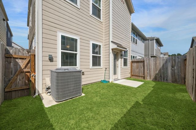 1514 Lakeline Oak Drive, Houston, TX 77084