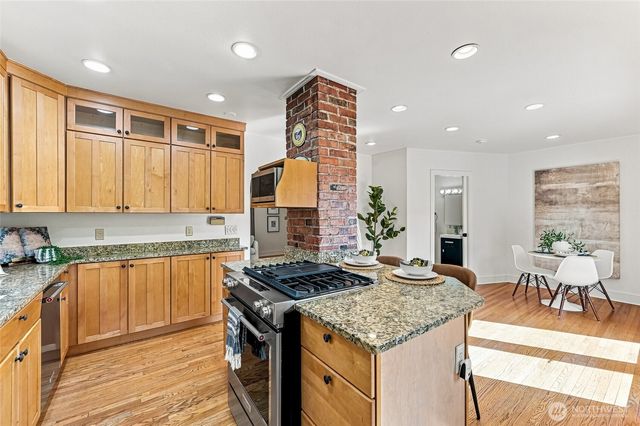 14309 19th Avenue NE, Seattle, WA 98125