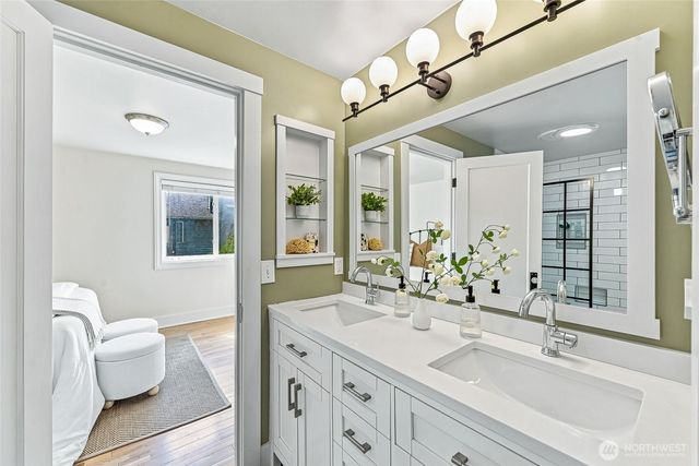 14309 19th Avenue NE, Seattle, WA 98125