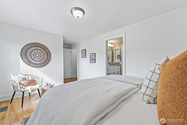14309 19th Avenue NE, Seattle, WA 98125