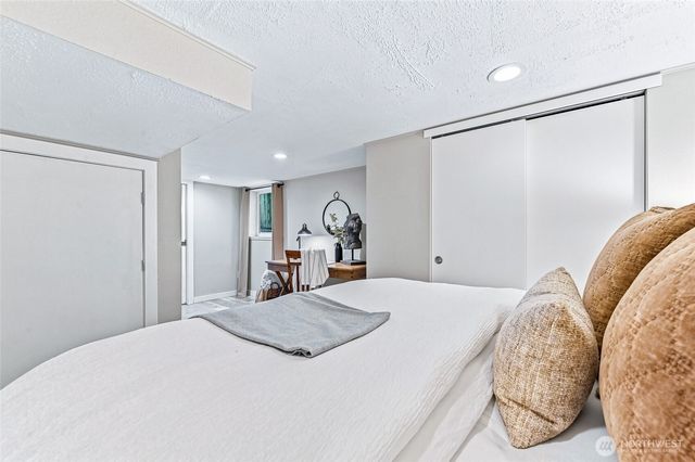 14309 19th Avenue NE, Seattle, WA 98125