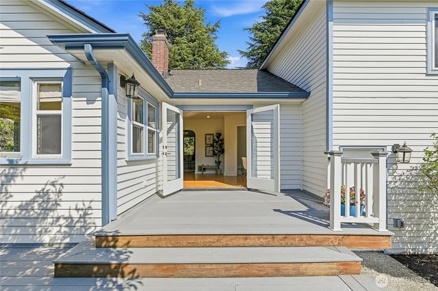 14309 19th Avenue NE, Seattle, WA 98125