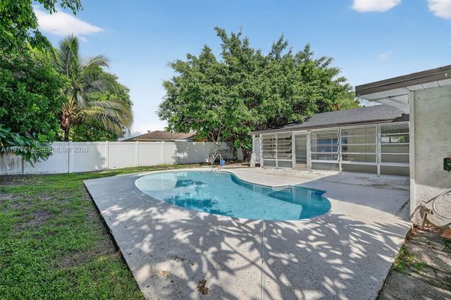 770 SE Hollahan Ave 770, Port St. Lucie, FL 34983