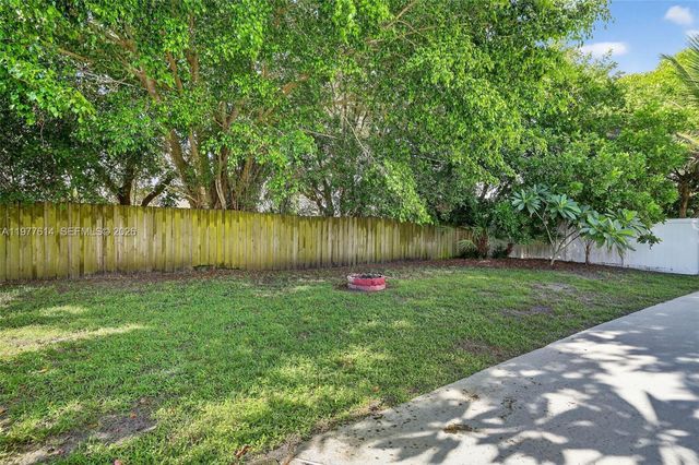 770 SE Hollahan Ave 770, Port St. Lucie, FL 34983