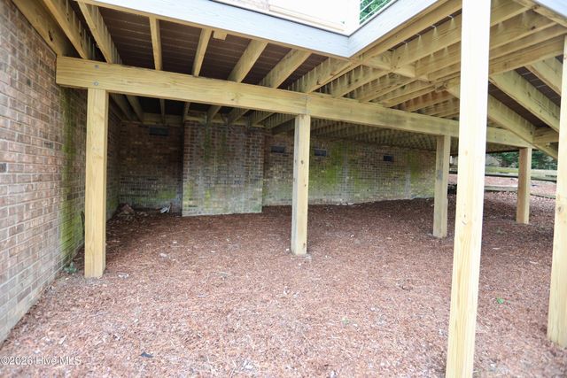 116 Shagbark Court, West End, NC 27376