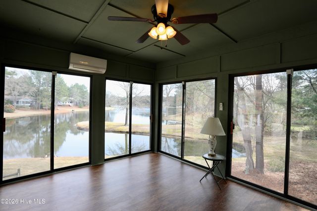 116 Shagbark Court, West End, NC 27376