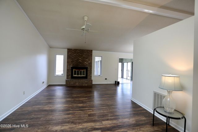 116 Shagbark Court, West End, NC 27376