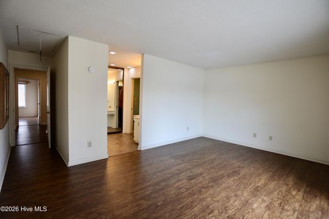 116 Shagbark Court, West End, NC 27376