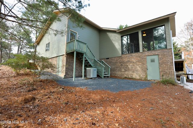 116 Shagbark Court, West End, NC 27376