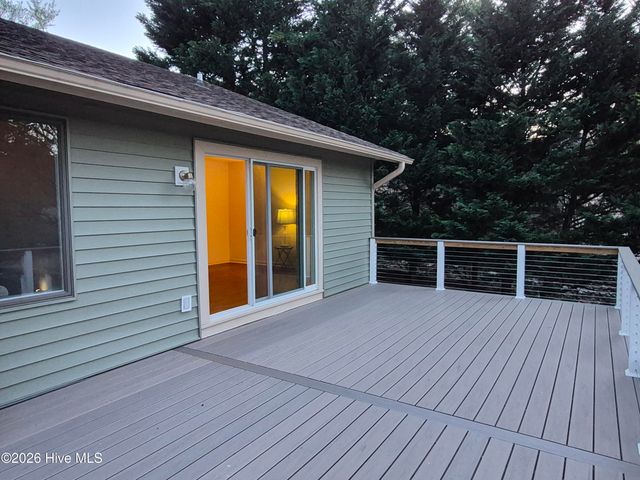 116 Shagbark Court, West End, NC 27376