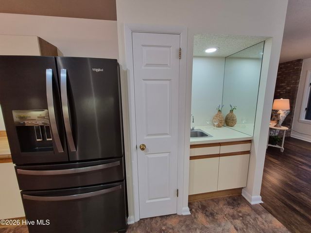 116 Shagbark Court, West End, NC 27376