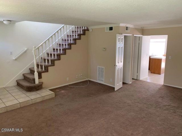 440 Jeremiah Drive E, Simi Valley, CA 93065