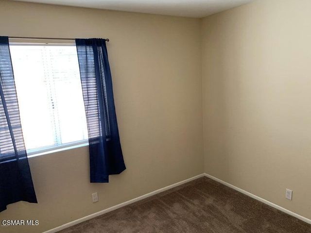 440 Jeremiah Drive E, Simi Valley, CA 93065