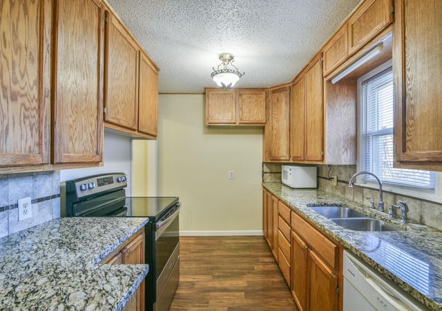 1732 Drollinger, Wichita, KS 67218