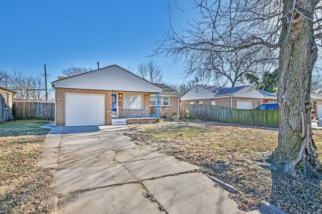 1732 Drollinger, Wichita, KS 67218