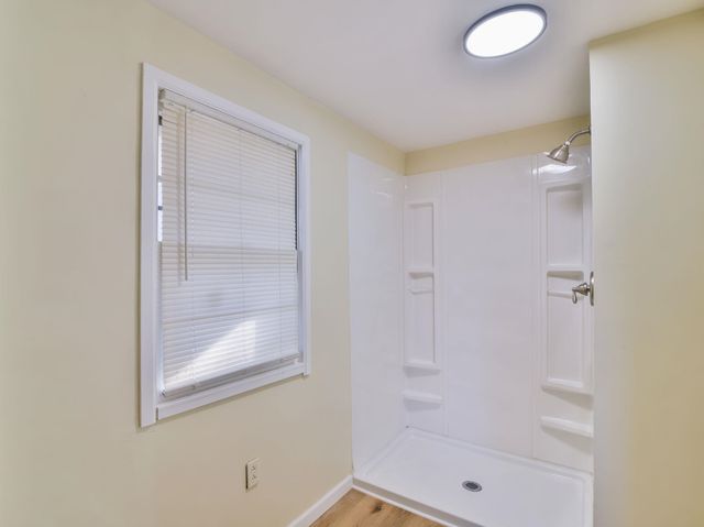 1732 Drollinger, Wichita, KS 67218