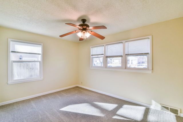 1732 Drollinger, Wichita, KS 67218