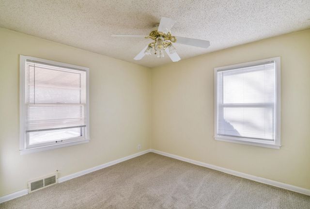 1732 Drollinger, Wichita, KS 67218