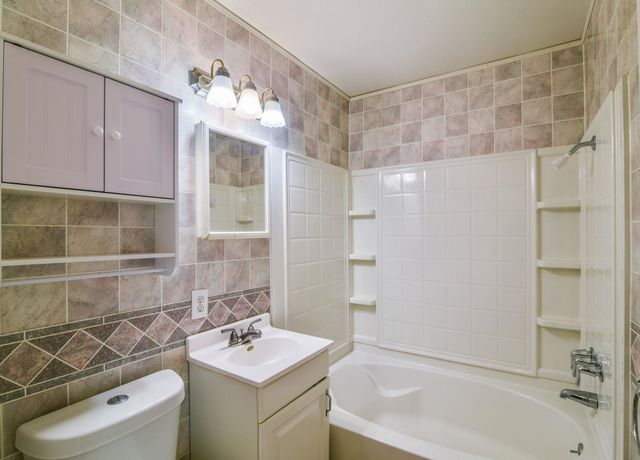 1732 Drollinger, Wichita, KS 67218