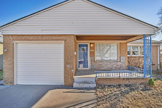 1732 Drollinger, Wichita, KS 67218