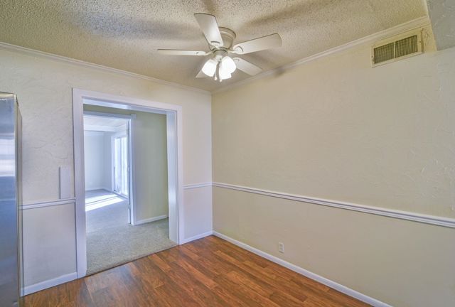 1732 Drollinger, Wichita, KS 67218