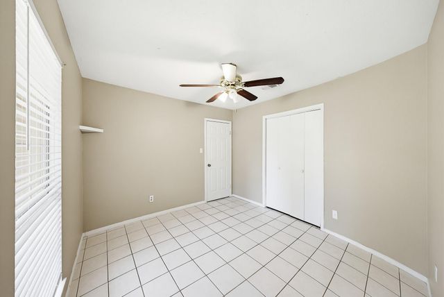 3354 Laurel Fork Drive, Houston, TX 77339