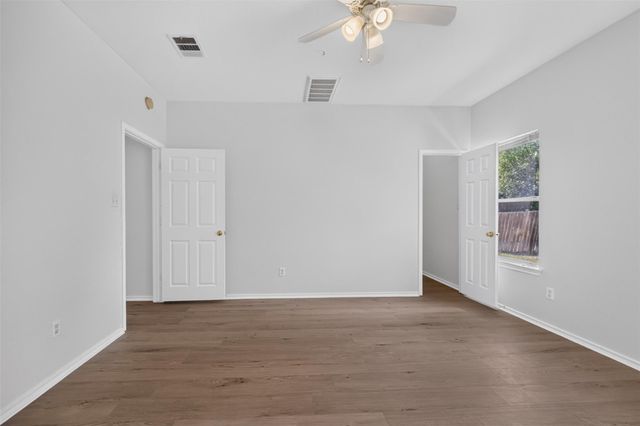11500 Lapoynor ST, Manor, TX 78653