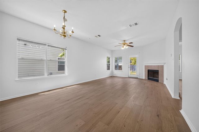 11500 Lapoynor ST, Manor, TX 78653