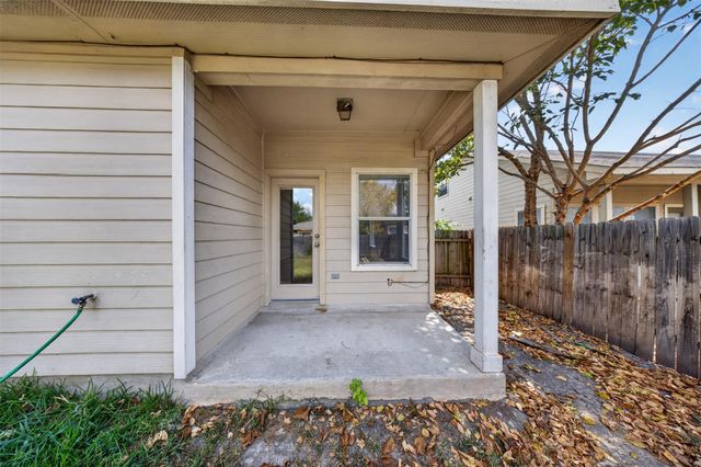 11500 Lapoynor ST, Manor, TX 78653