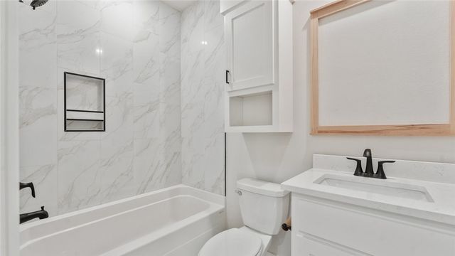 950 Moksha Street, Centerton, AR 72719