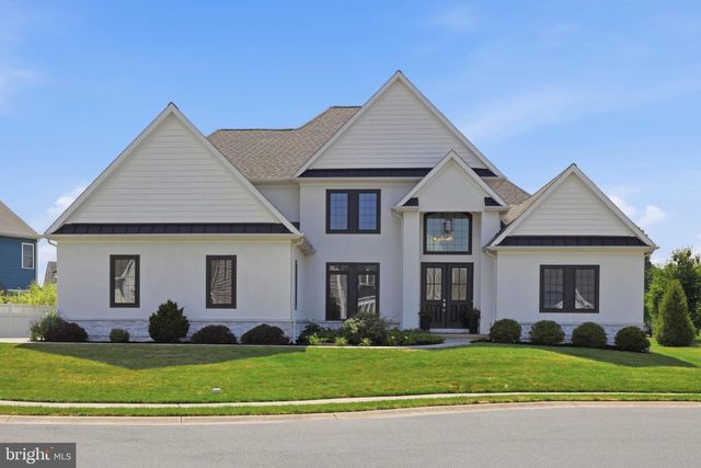 5 ALEXA DR, Lititz, PA 17543