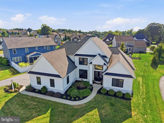 5 ALEXA DR, Lititz, PA 17543