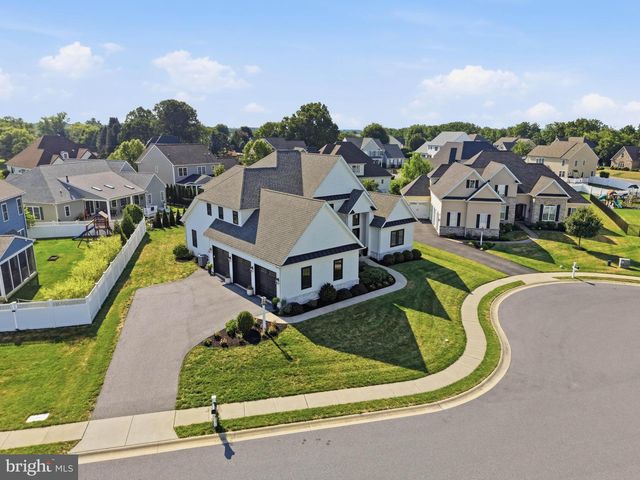 5 ALEXA DR, Lititz, PA 17543