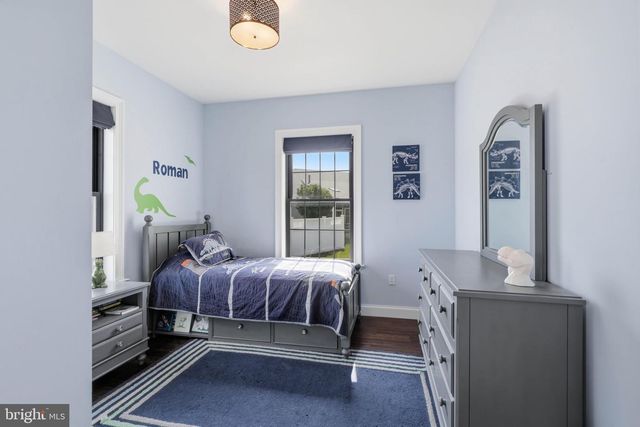 5 ALEXA DR, Lititz, PA 17543