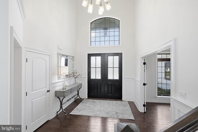 5 ALEXA DR, Lititz, PA 17543