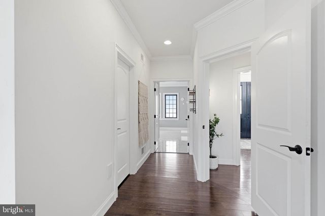 5 ALEXA DR, Lititz, PA 17543