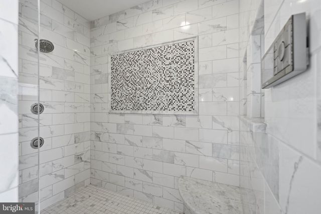 5 ALEXA DR, Lititz, PA 17543