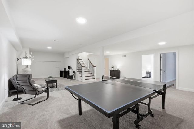 5 ALEXA DR, Lititz, PA 17543