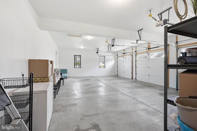 5 ALEXA DR, Lititz, PA 17543