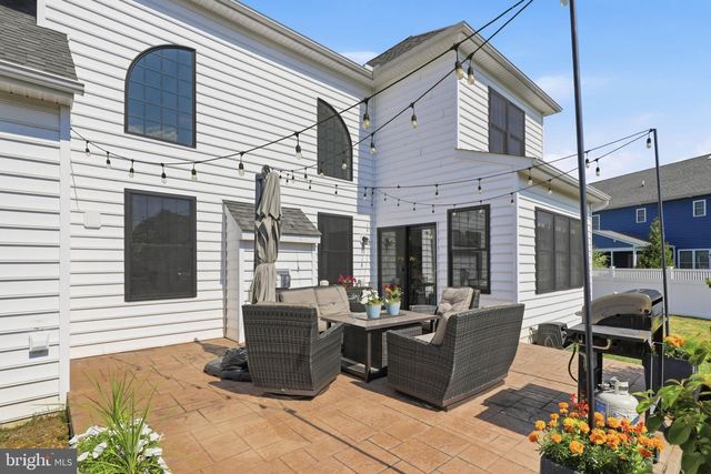 5 ALEXA DR, Lititz, PA 17543